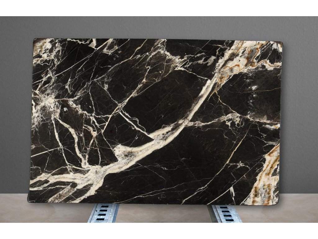 CALACATTA BLACK